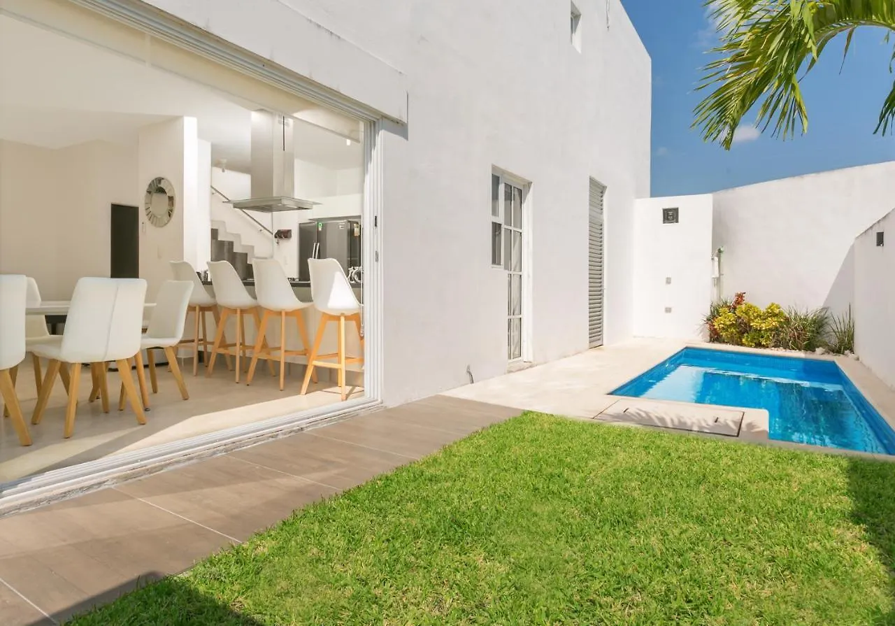 House In Private Altus II Villa Cancun